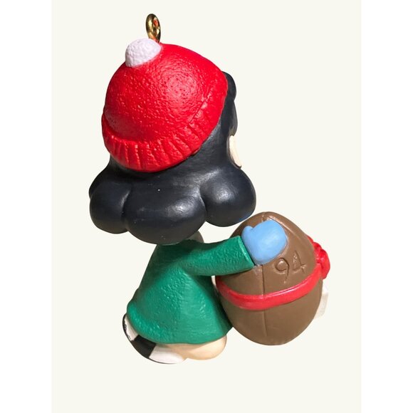 Hallmark Keepsake Ornament The Peanuts Gang Lucy With Football 1994 Collectors S - Picture 9 of 12